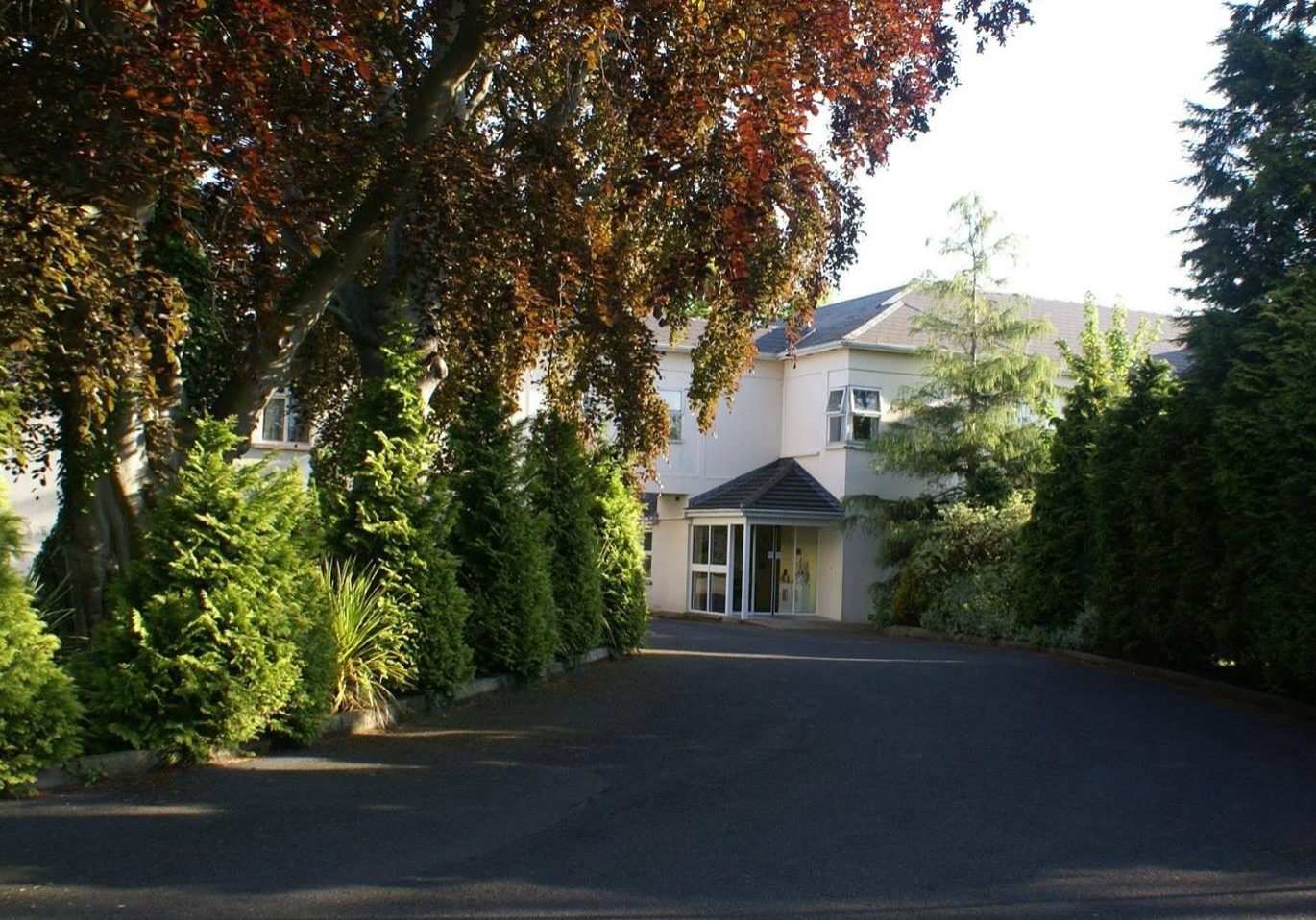 476417056_1278900353569515_950125144997287037_n Care Home Building